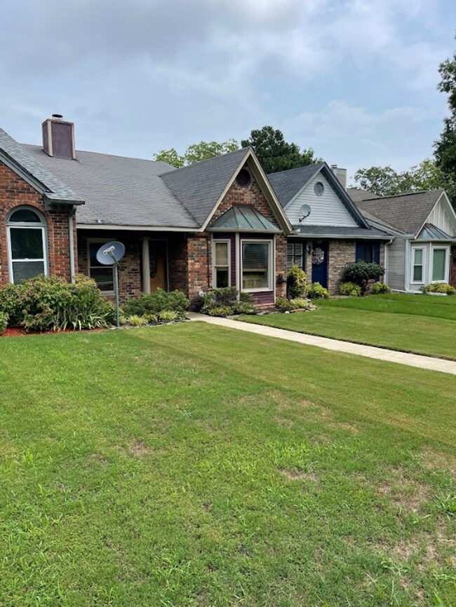 Building Photo - Charming 2 Bedroom, 2 Bath Home in Decatur, AL! MOVE IN SPECIAL!