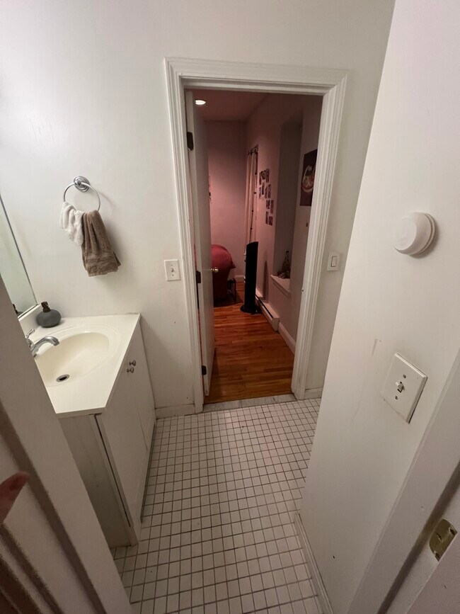 Building Photo - 57 Westland Ave