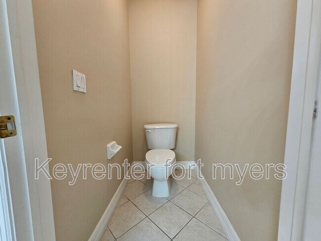 Building Photo - 6010 Jonathans Bay Cir