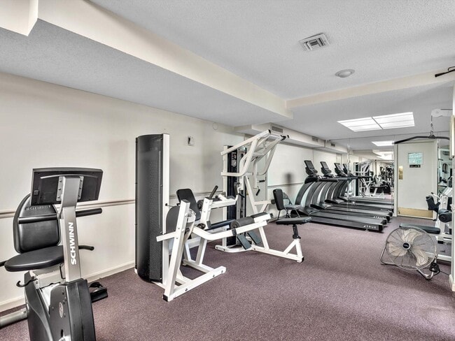 Building Photo - 3440 S Ocean Blvd