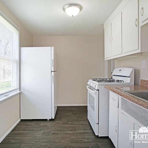 Building Photo - Keller Park Two Bedroom Home