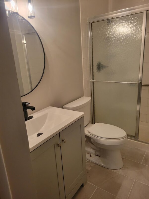 Building Photo - 805 Dayton Pike