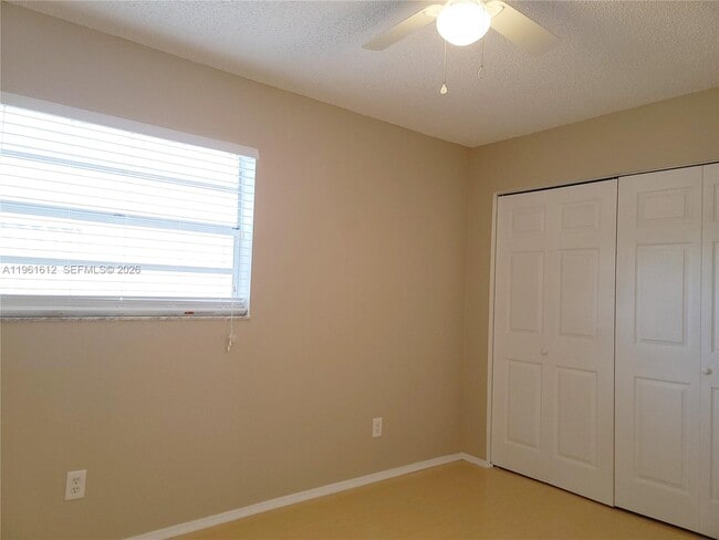 Building Photo - 4311 SE Geneva Dr