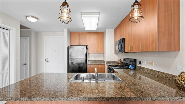 Building Photo - 1080 Park Blvd