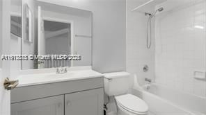 Building Photo - 721 SW 148th Ave