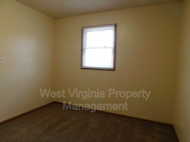 Building Photo - 152 Cardinal Wy