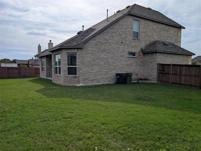 Building Photo - 3112 Bouchette Cove