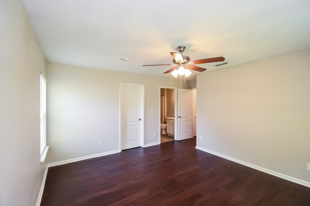 Building Photo - 7068 Beekman Lake Dr