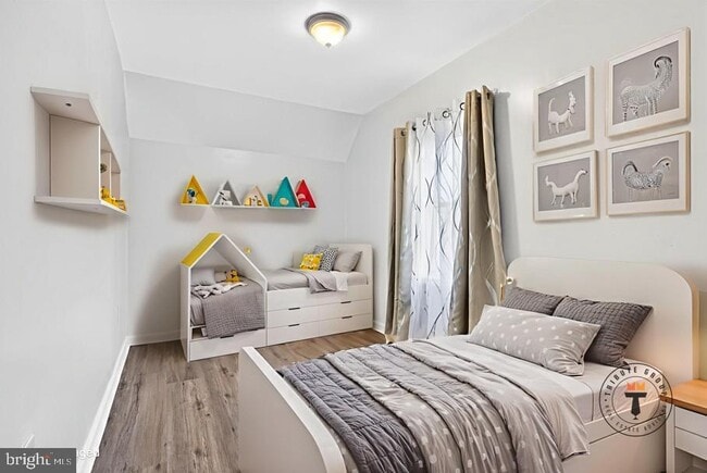 Building Photo - 1118 Sterling Ave