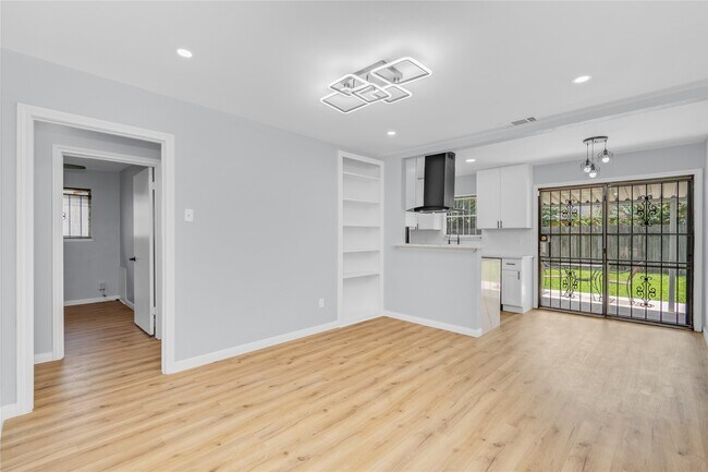 Building Photo - 11018 Long Gate Dr