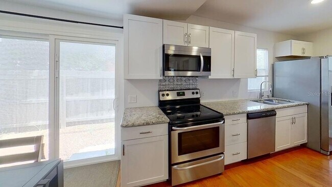 Building Photo - 3729 31st Ave S