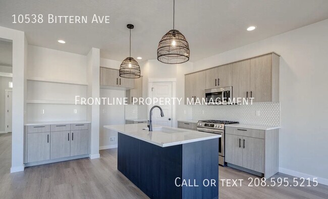 Building Photo - 10538 W Bittern St