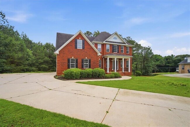 Building Photo - 2000 Millstone Dr SW