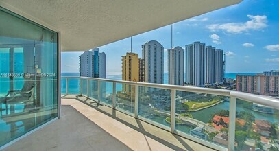 Building Photo - 16400 Collins Ave