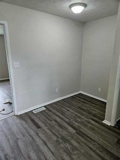 Building Photo - 5009 Buggy Ln