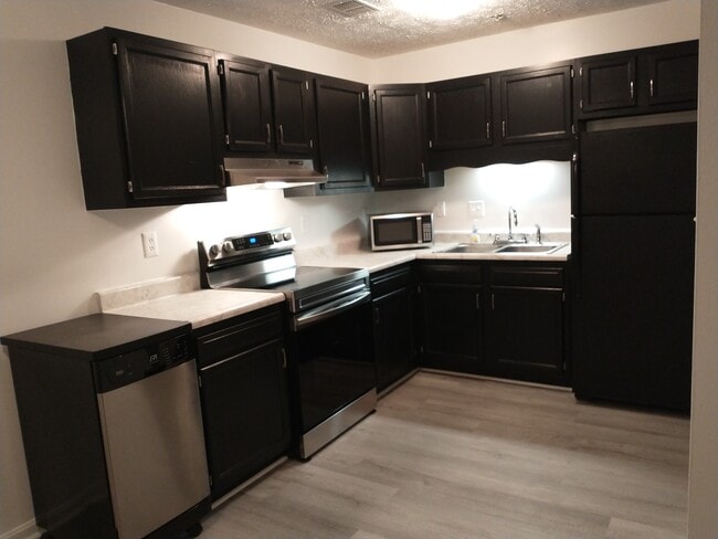 Building Photo - 1288 S Ox Rd