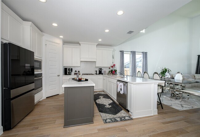 Building Photo - 20519 Bronco Rdg Dr