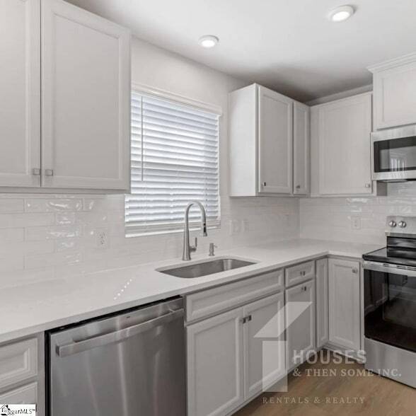 Building Photo - 1130 Bulrush Dr