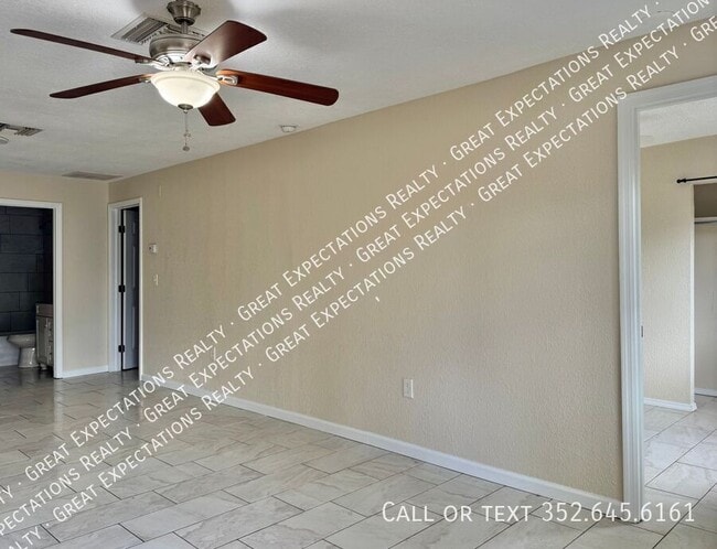 Building Photo - 1822 SW 6th St