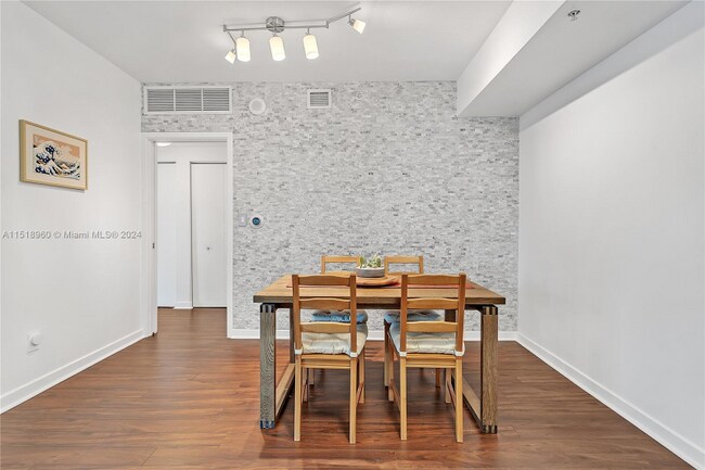 Building Photo - 335 S Biscayne Blvd