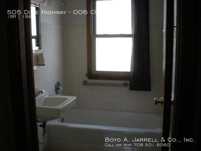 Building Photo - 1 bedroom in Chicago Heights IL 60411