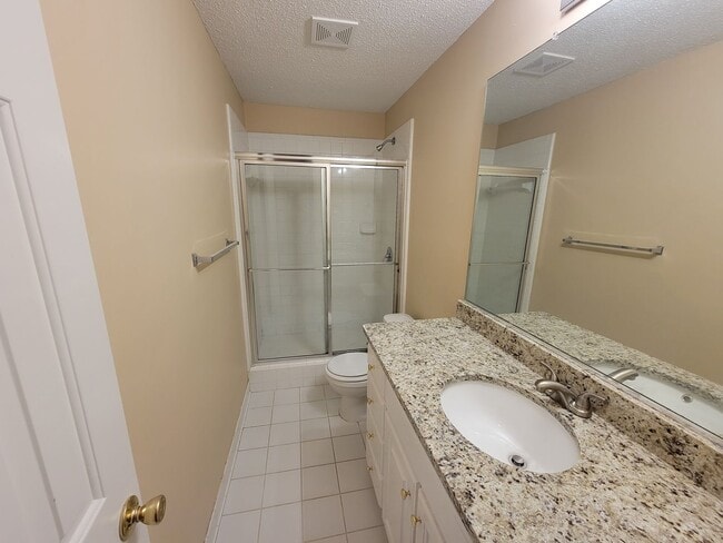 Building Photo - 2 Bedroom 3.5 Bathroom Town home located in the Oak Ridge Meadows Neighborhood