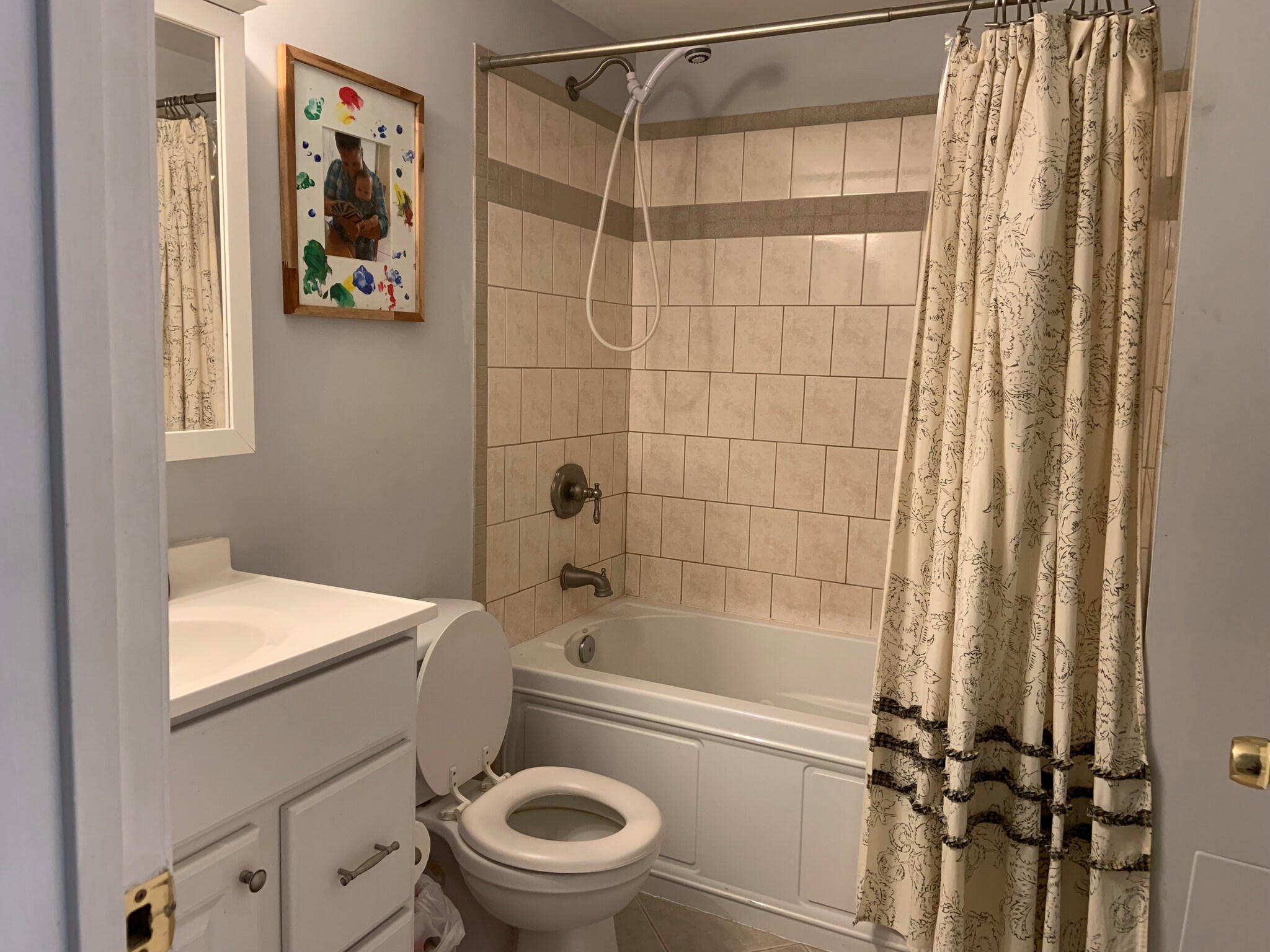 Building Photo - 3732 Falls Rd