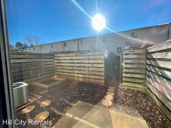 Building Photo - 2 br, 1.5 bath House - 51 Countryplace Lane