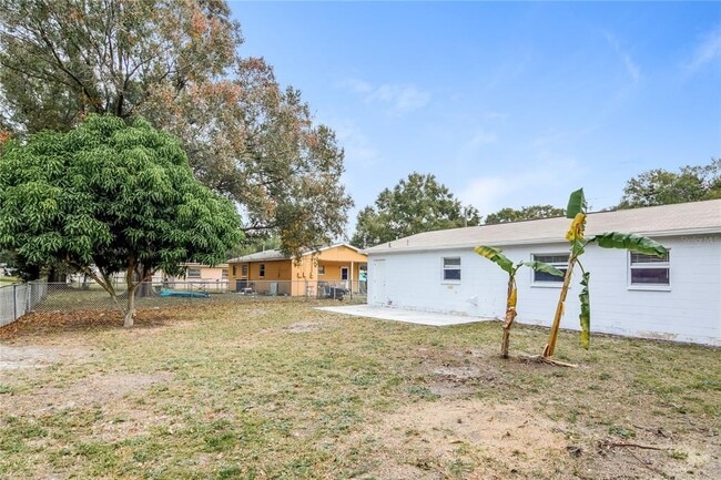Building Photo - 4805 S 88th St