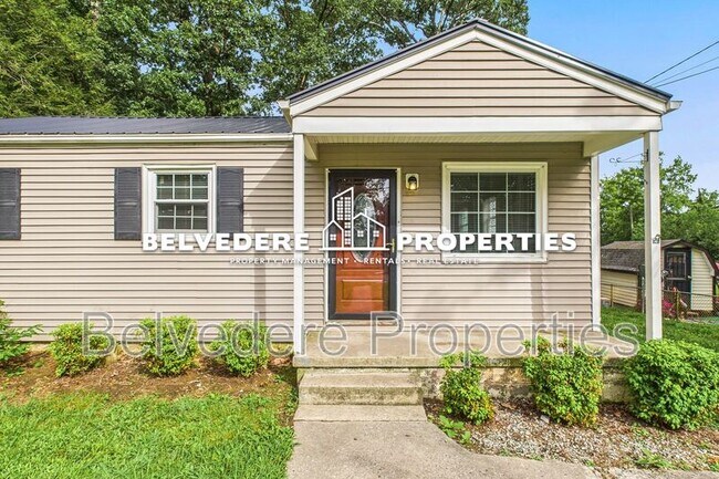 Building Photo - 2913 Wildwood Dr