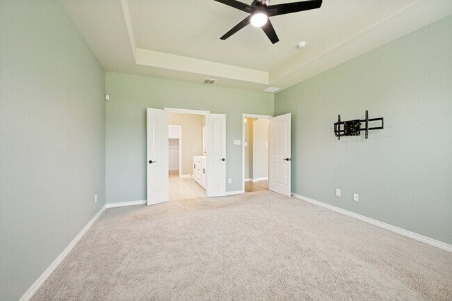 Building Photo - "Charming 3-Bed, 2-Bath Retreat in Joshua, TX – Spacious 1788 Sq Ft Home Awaits!"