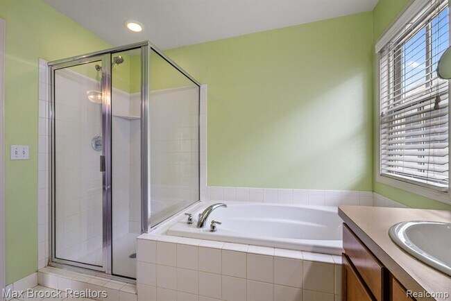 Building Photo - 3833 Forester Blvd