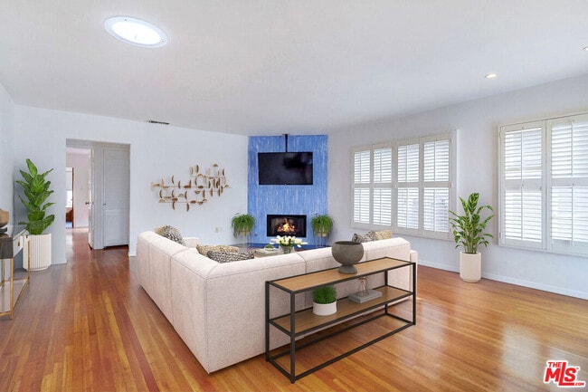 Building Photo - 8404 Holy Cross Pl