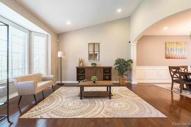 Building Photo - 4906 Stonehenge Dr