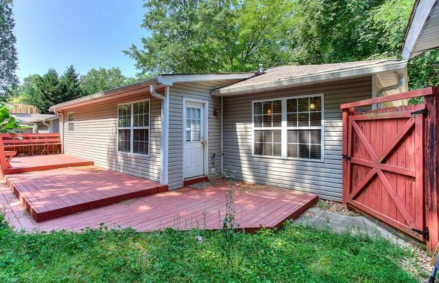 Building Photo - 831 Tanner Dr