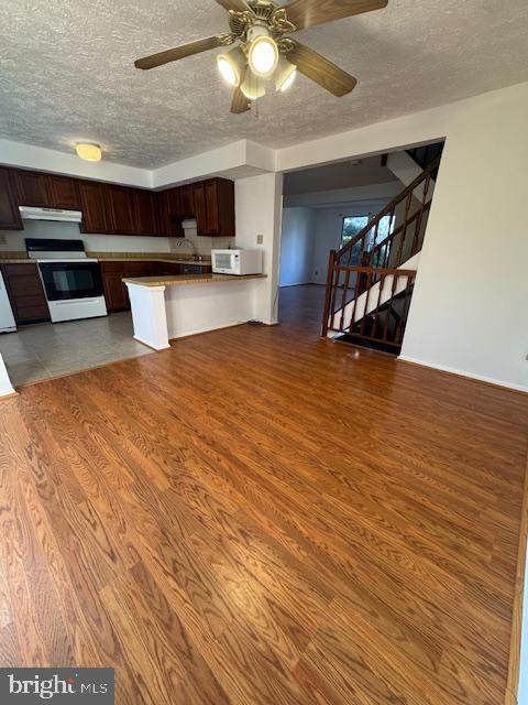 Building Photo - 3621 Seaford Ct