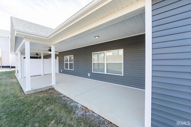 Building Photo - 1115 W Rangeview Cir