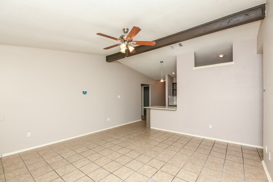 Building Photo - 7320 Ridge Rd W