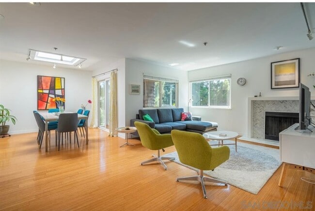 Building Photo - 5790 Friars Rd