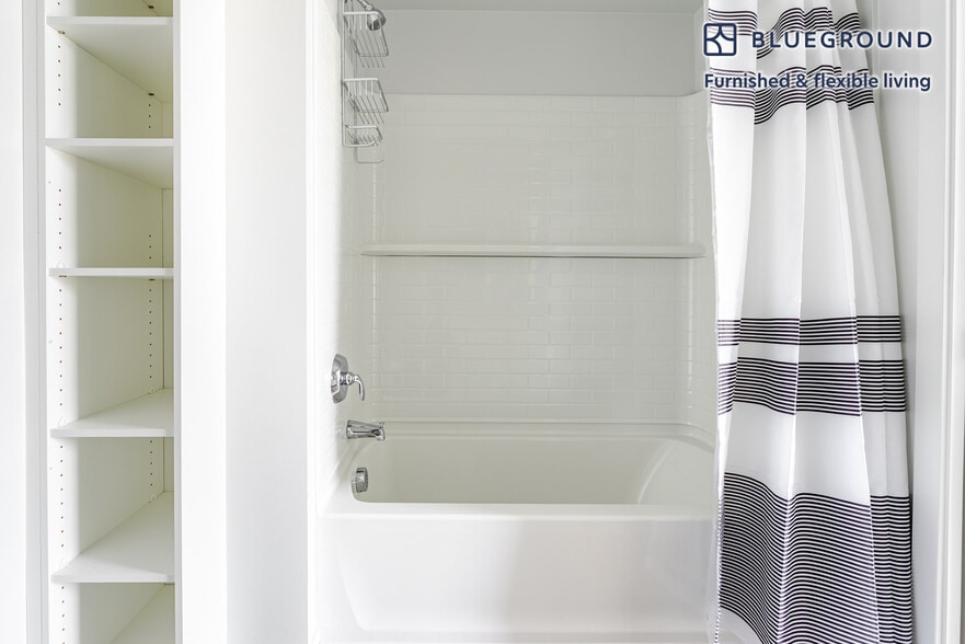 Building Photo - 2077 Haste St