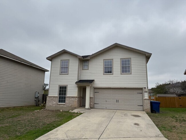 Building Photo - SPACIOUS 4 BR ON A CUL-DE-SAC W/ 2 LIVING AREAS & 2 EATING AREAS*STORAGE SHED*COVERED PATIO*EASY ...