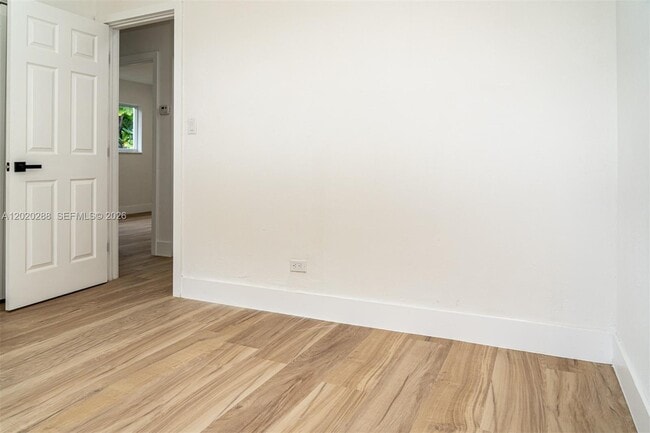 Building Photo - 220 NW 112th Terrace