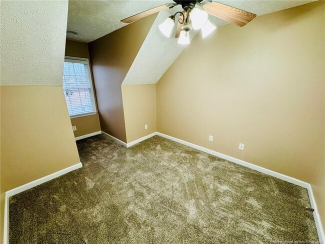 Building Photo - 616 Amberdale W Cir