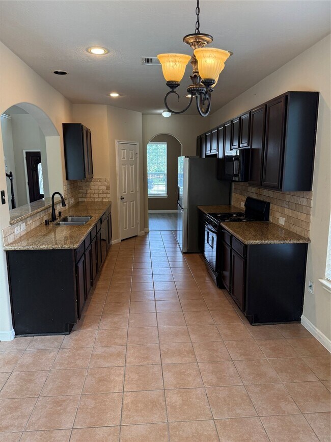 Building Photo - 30606 Woodson Trace Dr