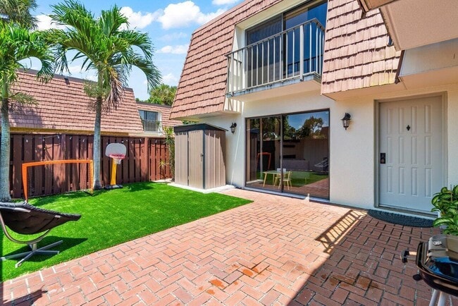 Building Photo - 3571 SW Sunset Trace Cir