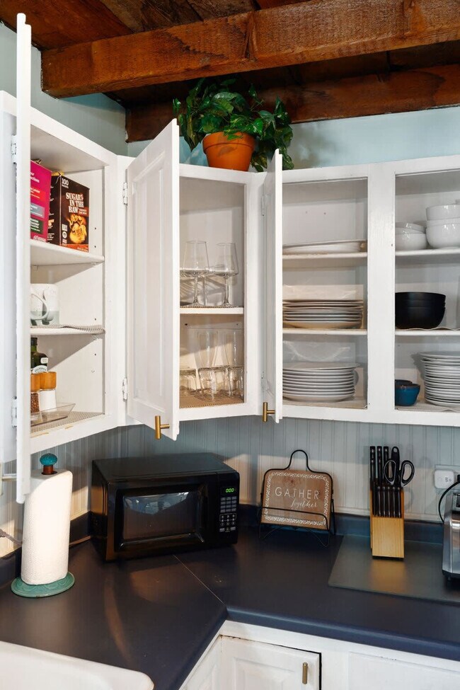 Building Photo - 78 Morning St