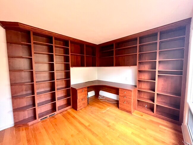 Office - 56 Red Coat Rd