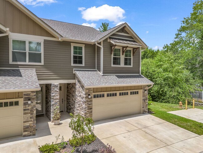 Building Photo - 572 Sweet Birch Park Ln