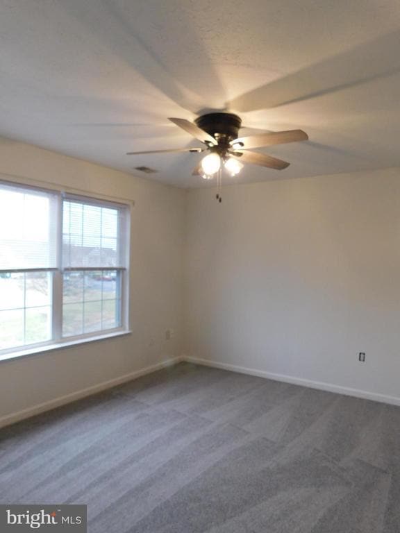 Building Photo - 102 Zephyr Ln