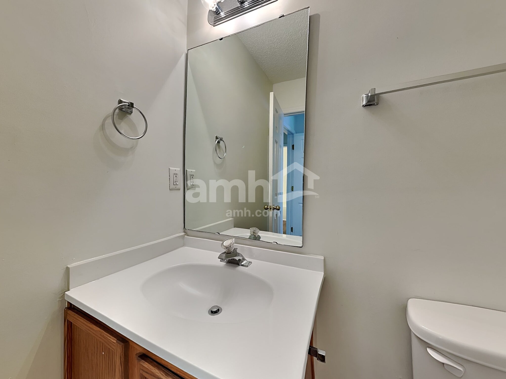 Building Photo - 1219 Alston Hill Dr